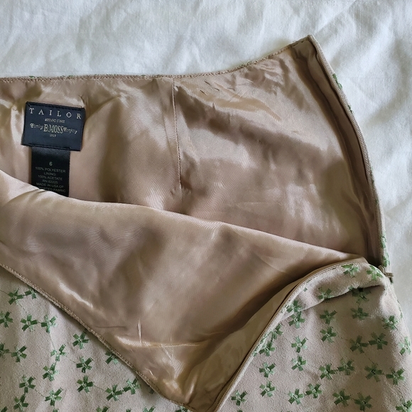 B. Moss Skirt Size 6 - Picture 5 of 7